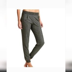 Athleta Aliso Tropical Print Joggers. Women's Size 2.